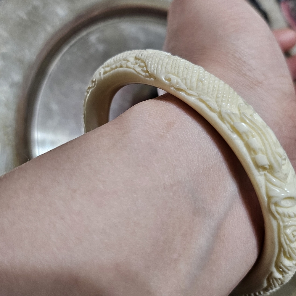 Dragon Bangle - Picture 2 of 6